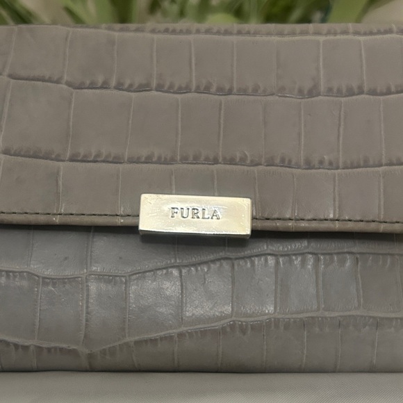 FURLA Light Gray Croc-Embossed Wallet With Dust Bag NWT - Picture 2 of 12